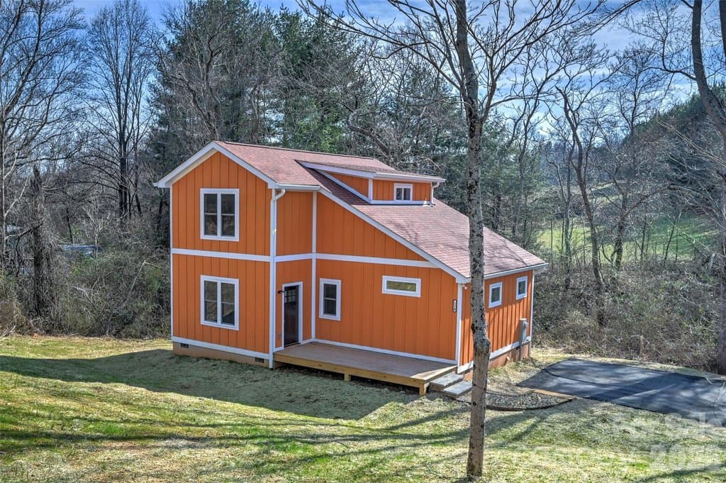 22 Ben Lippen Rd Unit A, Asheville