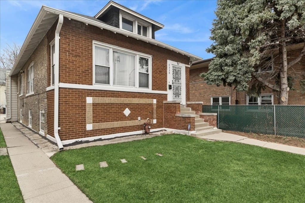5338 N Kedzie Ave