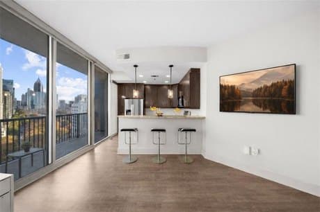 1080 Peachtree St NE Unit 1408