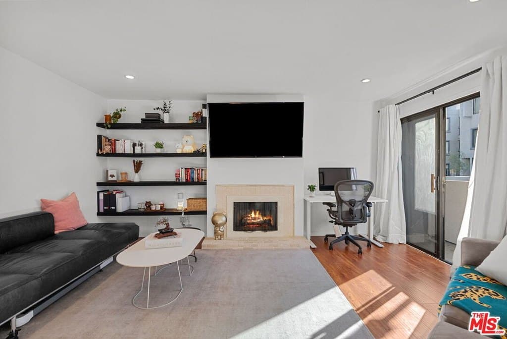 1940 N Highland Ave Apt 21, Los Angeles