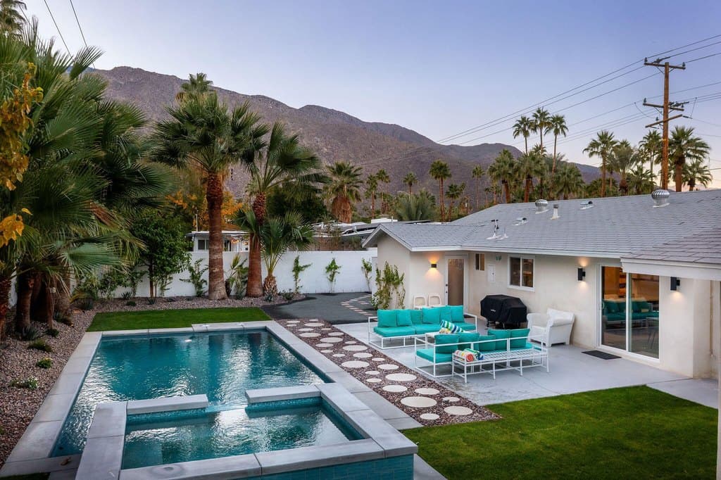 1125 E Sunny Dunes Rd, Palm Springs