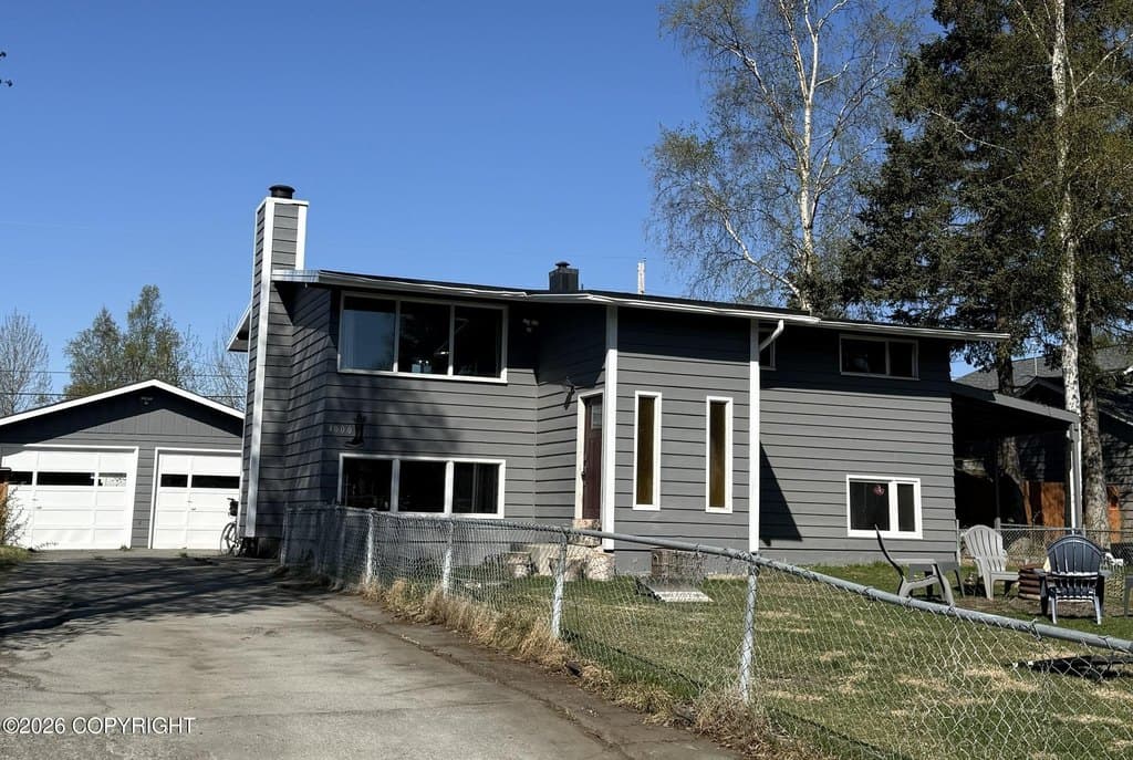 4000 Arkansas Dr, Anchorage