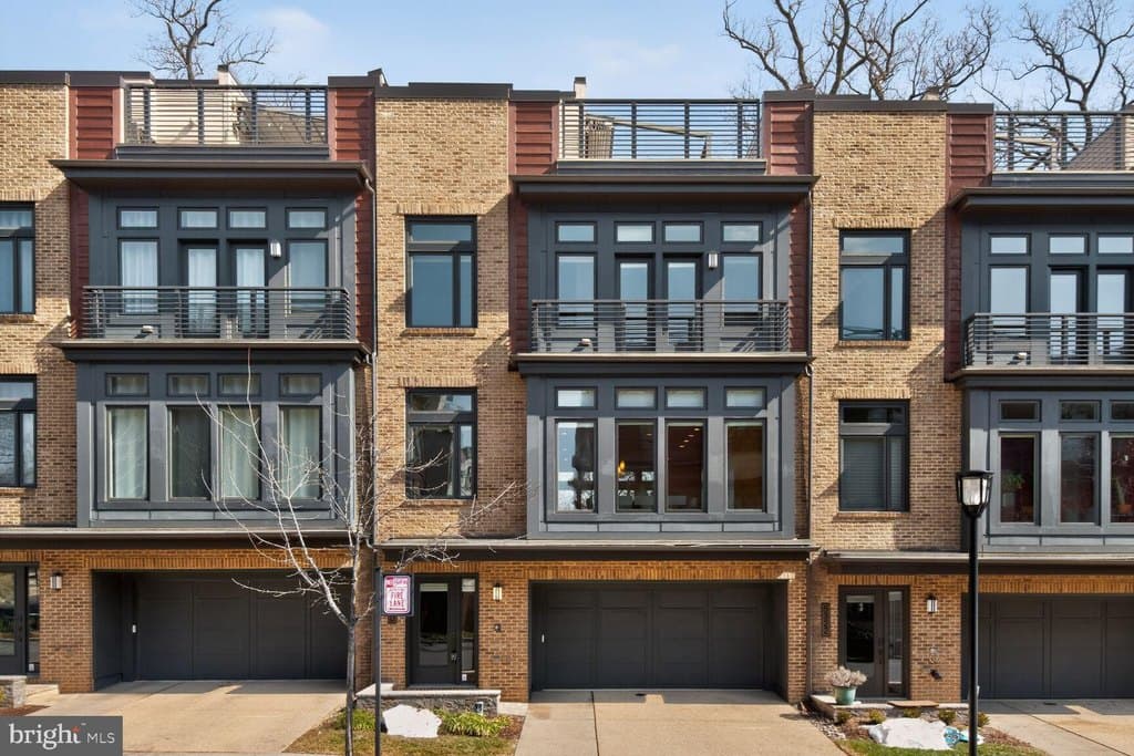 5320 Merriam St, Bethesda