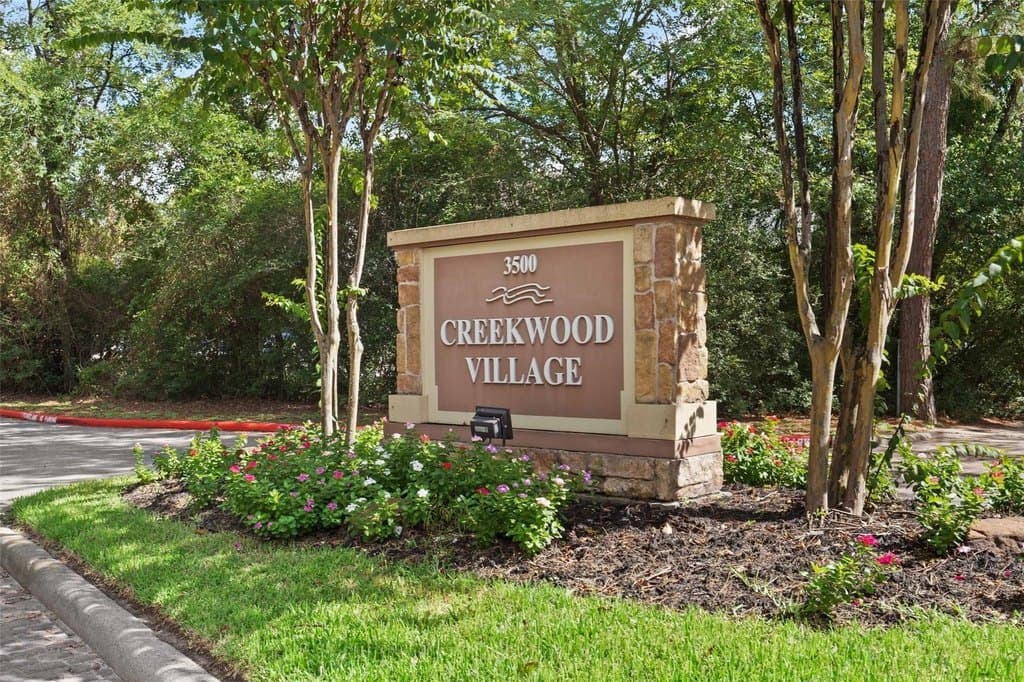 3500 Tangle Brush Dr Apt 104, The Woodlands