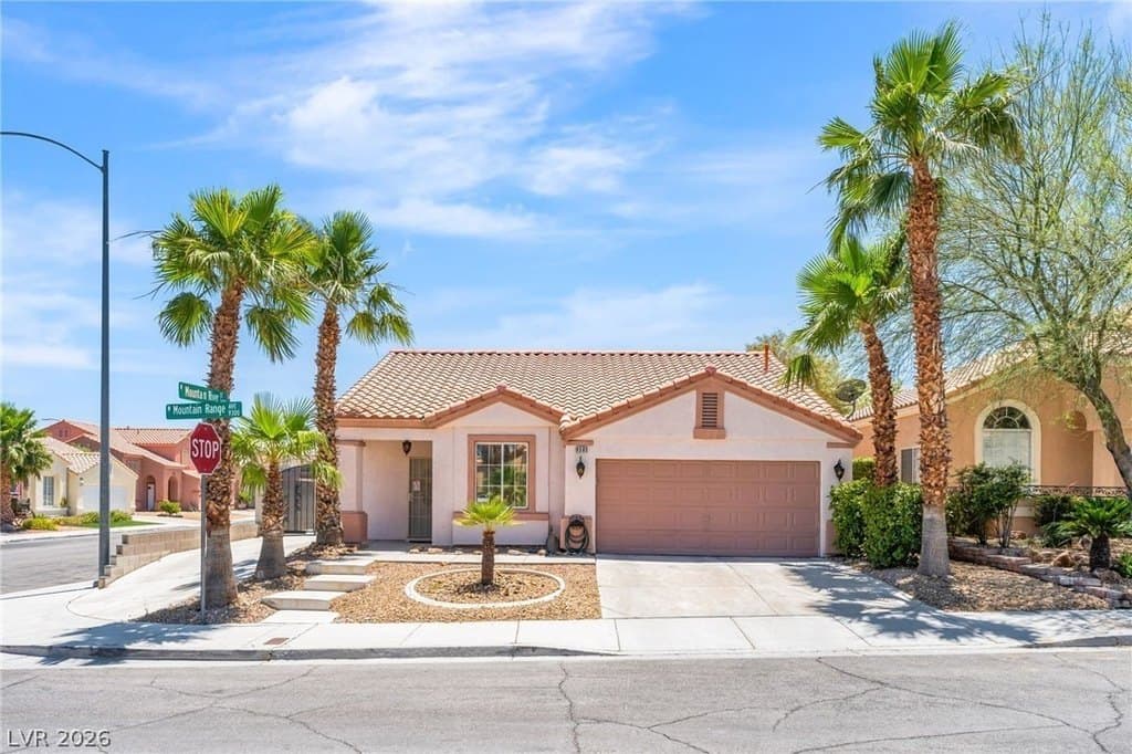 9301 Mountain Range Ave, Las Vegas