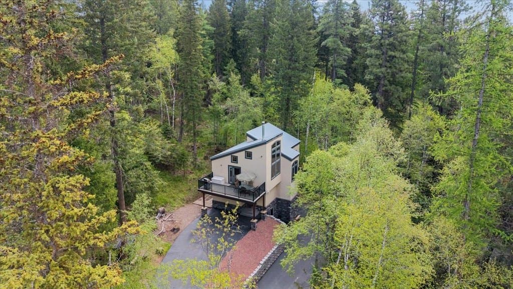 380 Rick Oshay Rd, Whitefish