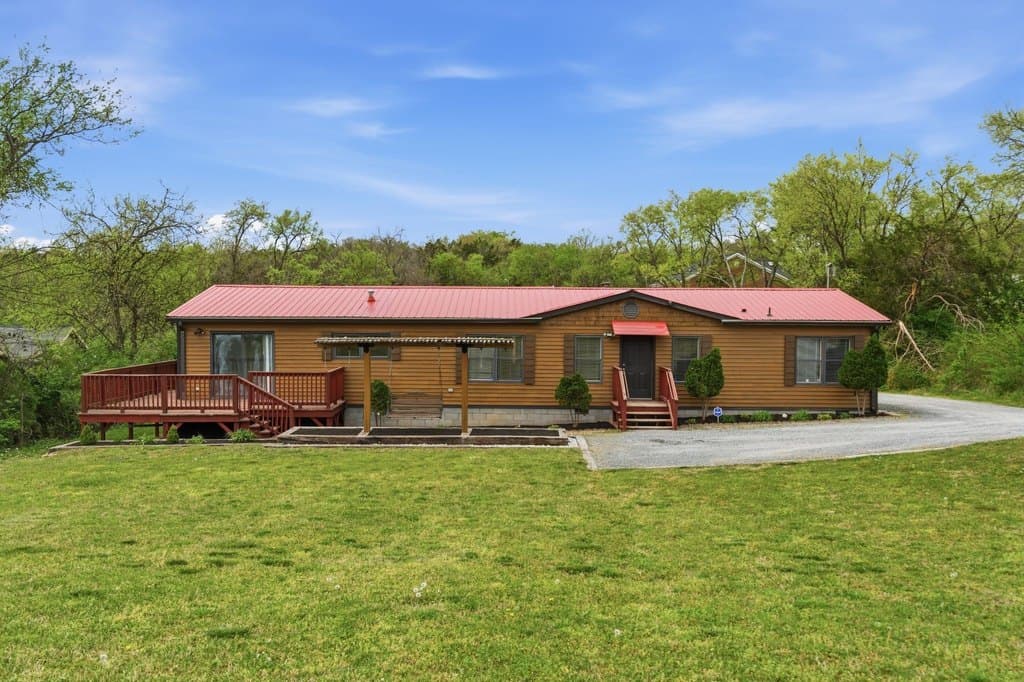 310 Larkin Springs Rd, Madison