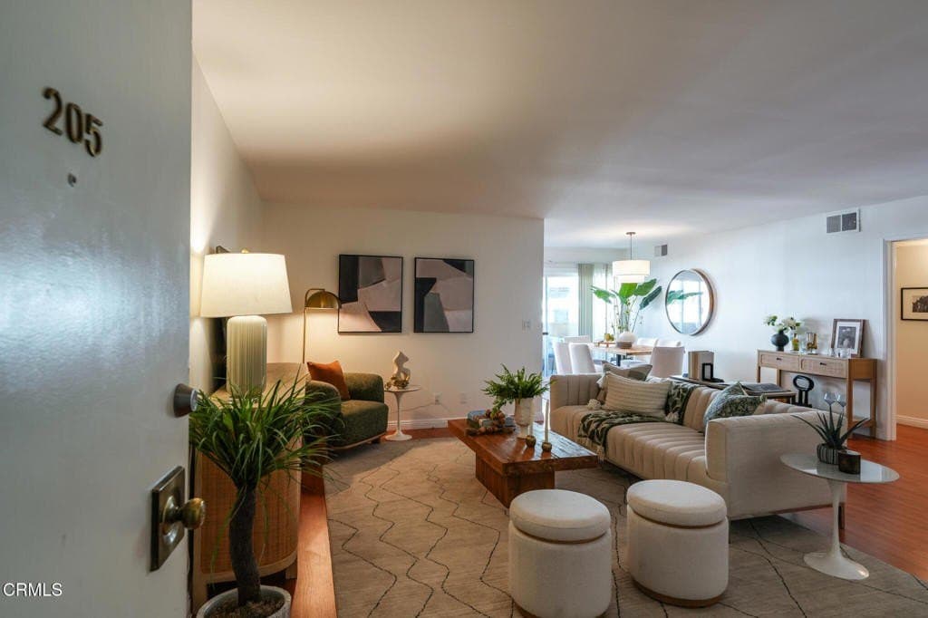 120 S Sierra Madre Blvd Apt 205, Pasadena