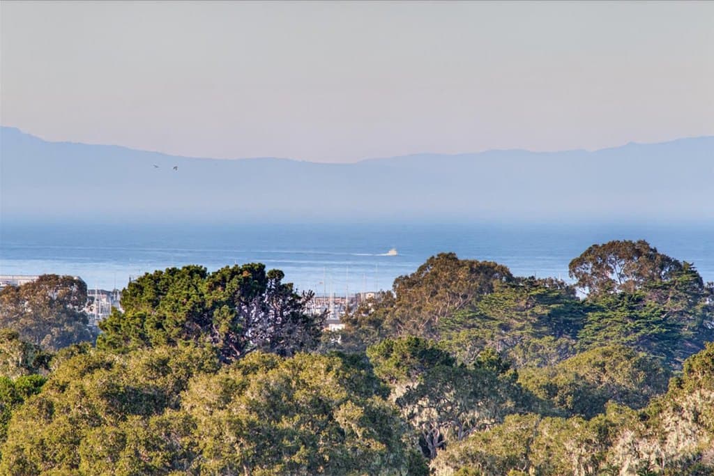 500 Glenwood Cir Apt 537, Monterey