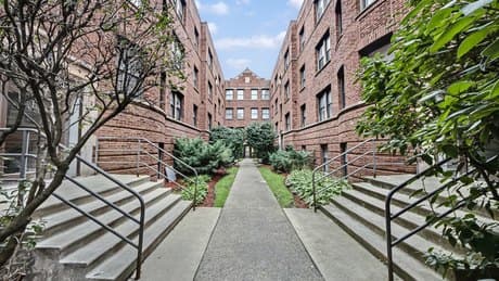 4523.5 S Drexel Blvd Unit 1E
