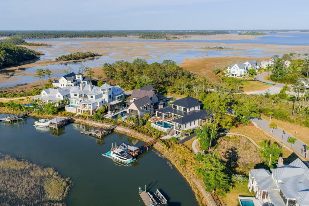 344 Bayley Rd