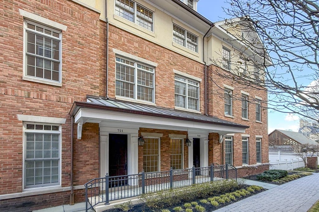 721 Avery Ln, Princeton