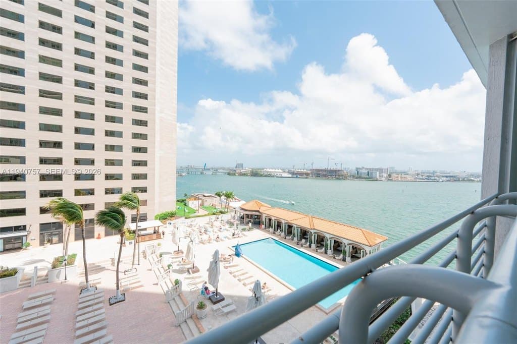 335 S Biscayne Blvd Apt 1108