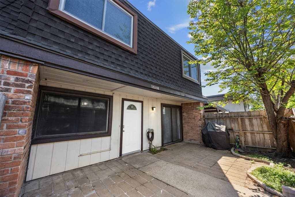 12020 Mighty Oak Dr Unit B, Houston