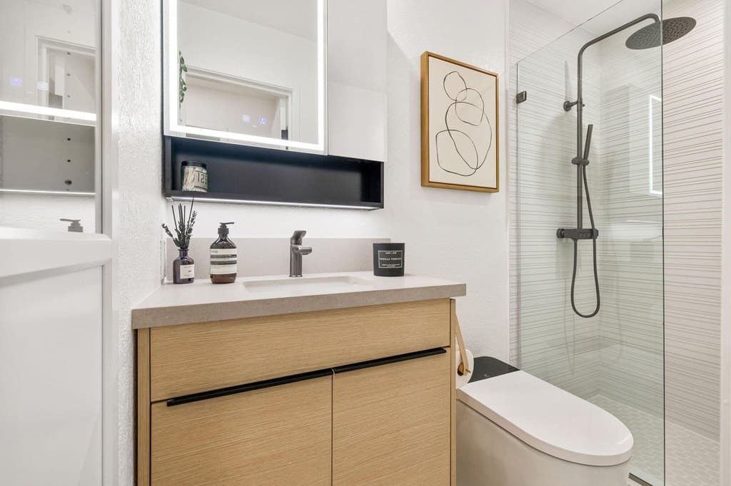 2857 N Los Felices Rd Unit 203, Palm Springs