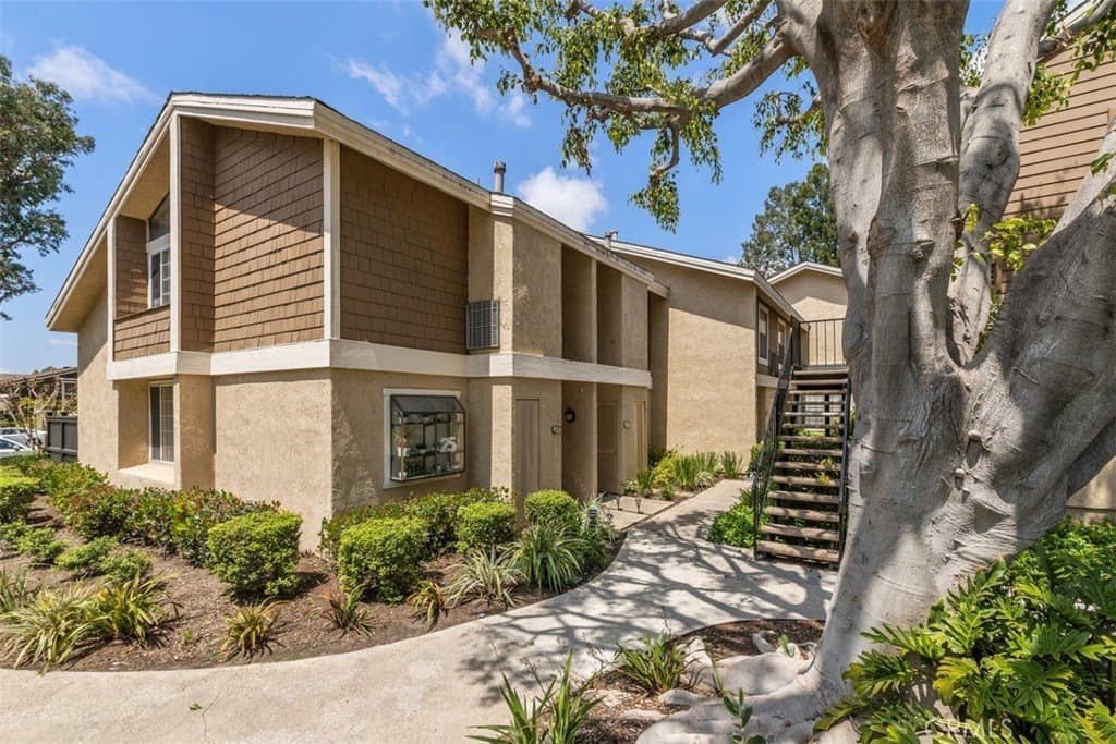 26 Lakepines, Irvine