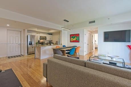 7285 SW 90th St Unit D613