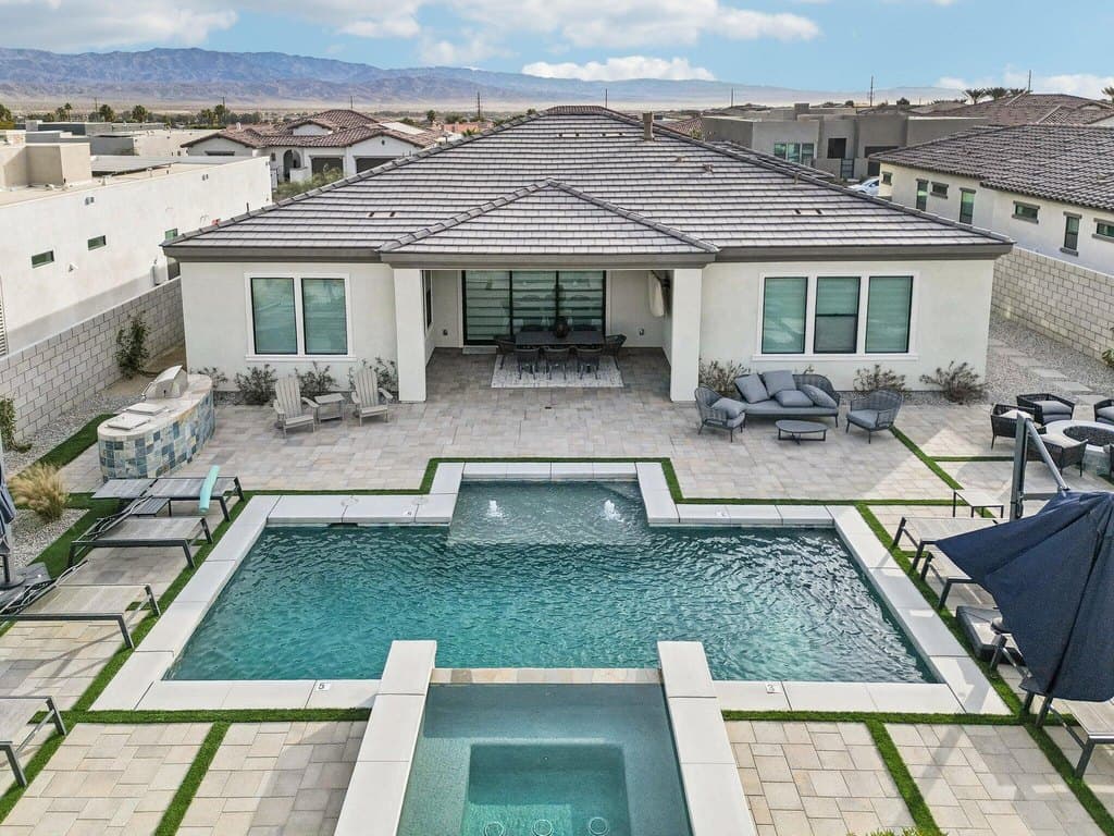 49853 Crescent Psge, Palm Desert
