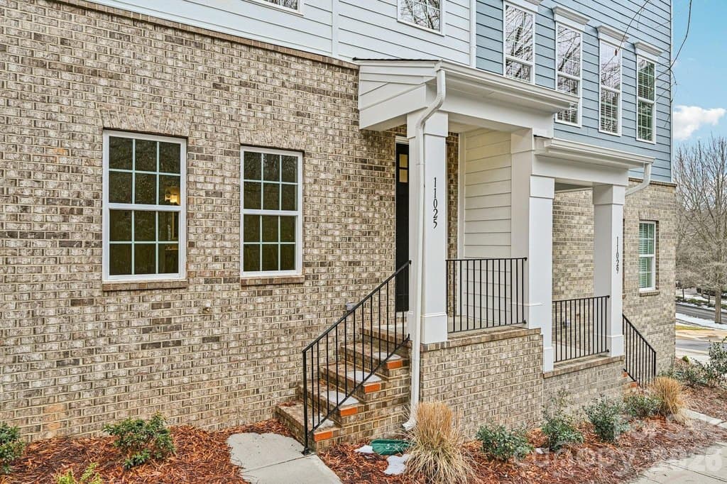 11025 Warfield Ave Unit 2, Huntersville