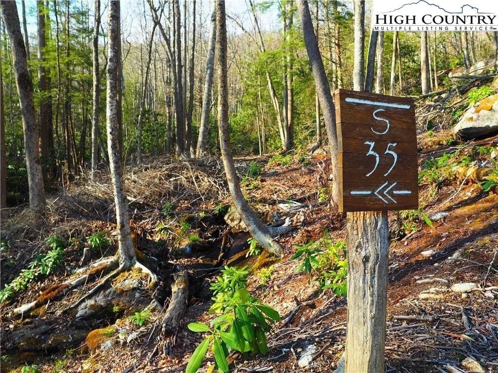 S35 Sky Rock Dr, Banner Elk