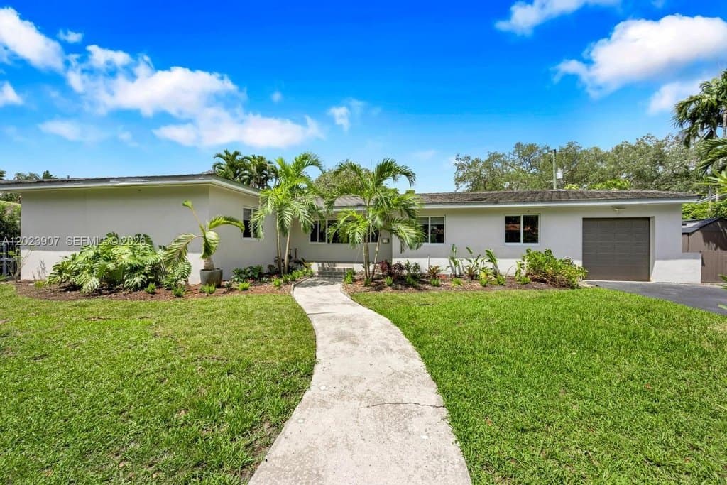 6610 Santona St, Coral Gables