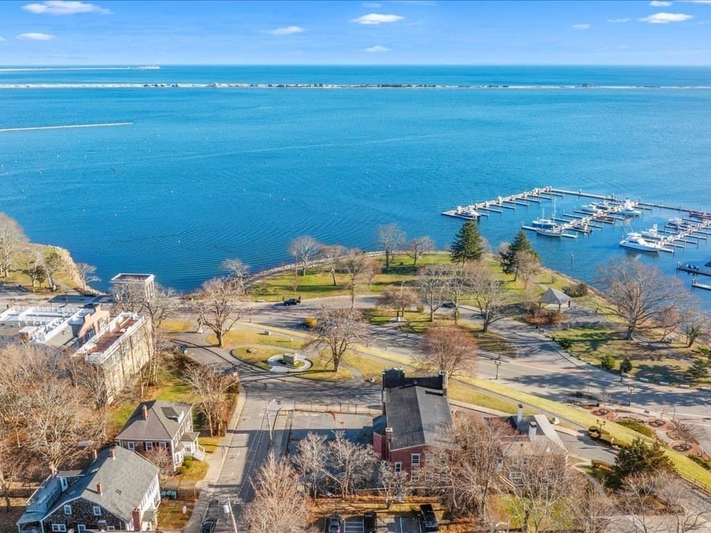 8 Carver St, Plymouth