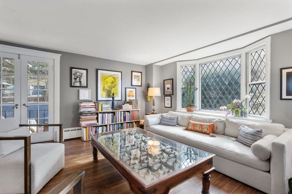 12 Wareland Rd, Wellesley