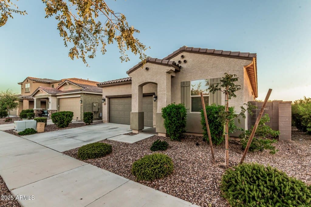 10877 W Marshall Ave