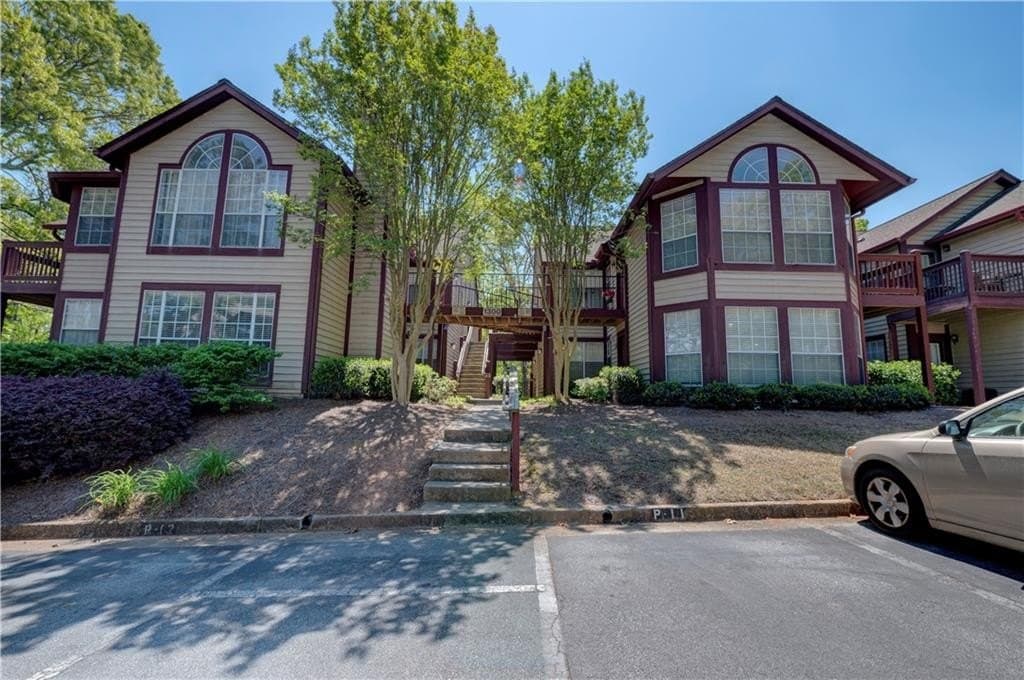 1315 Red Deer Way Unit 255, Alpharetta