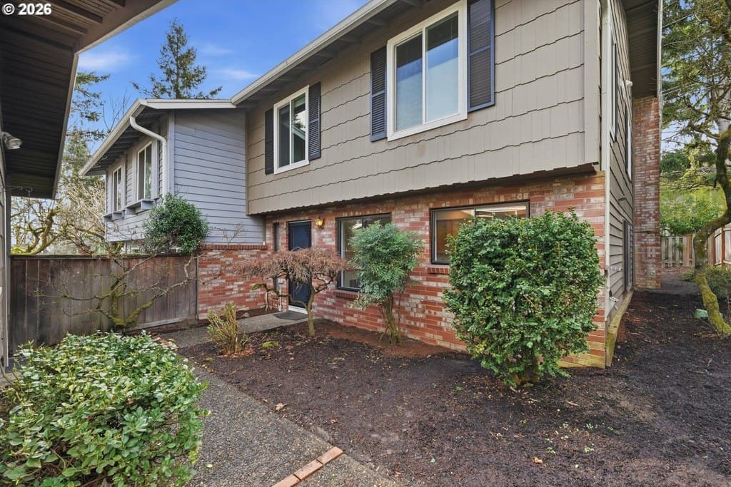 34 Wheatherstone, Lake Oswego