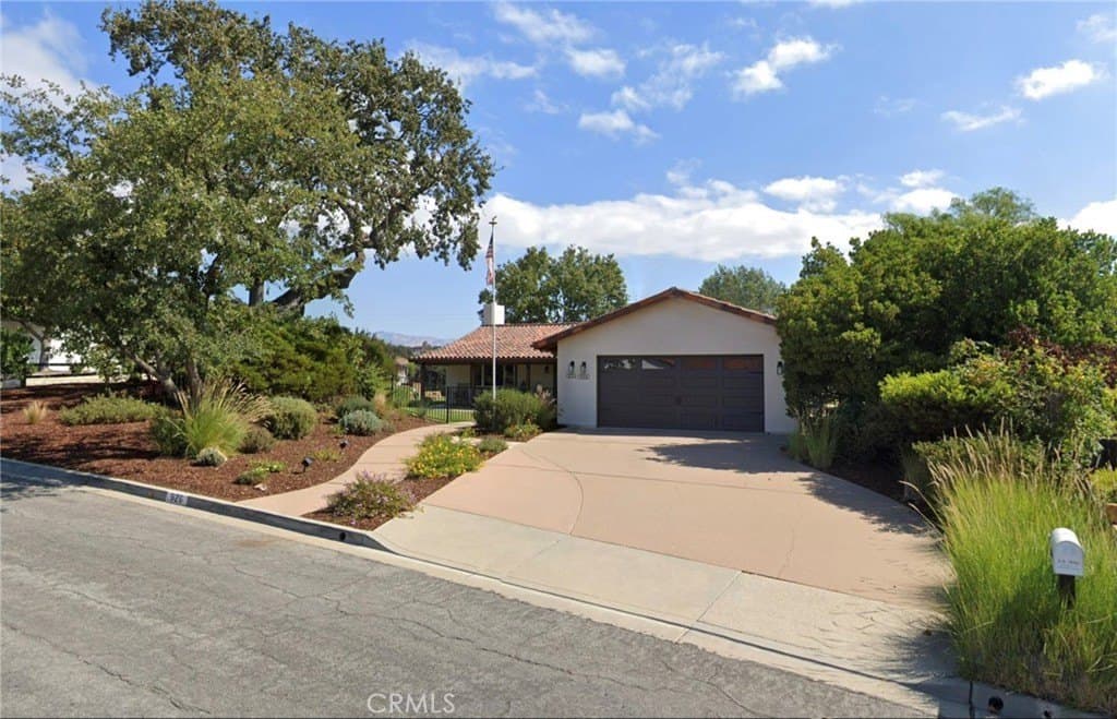 926 Nysted Dr, Solvang