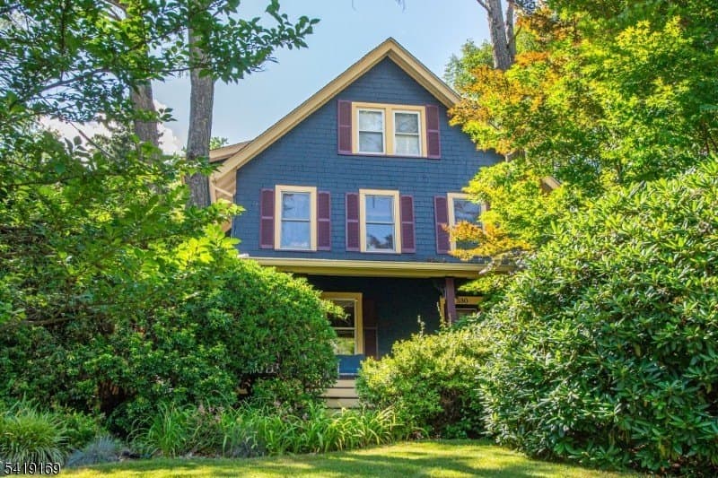 530 Up Mountain Ave, Montclair