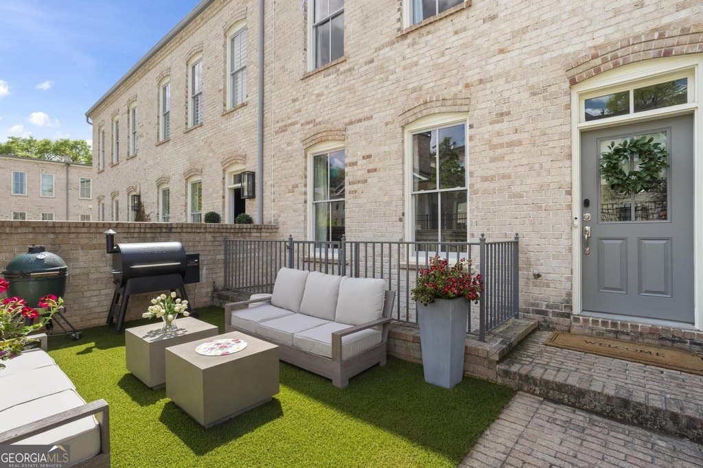 3477 Landen Pine Ct NE, Atlanta