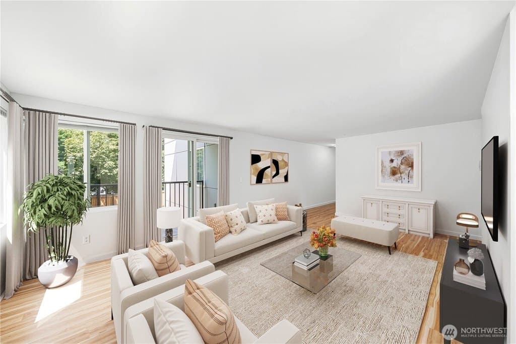 11556 Greenwood Ave N Apt 105