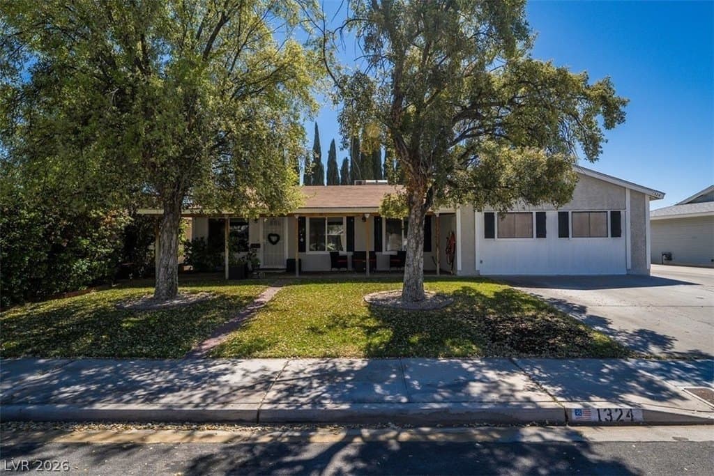 1324 Appaloosa Rd, Boulder City