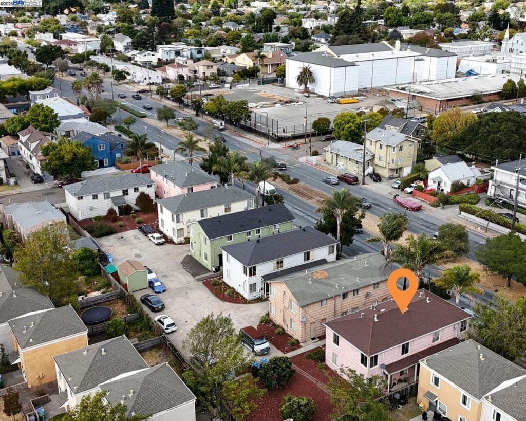 2790 Sacramento St, Berkeley