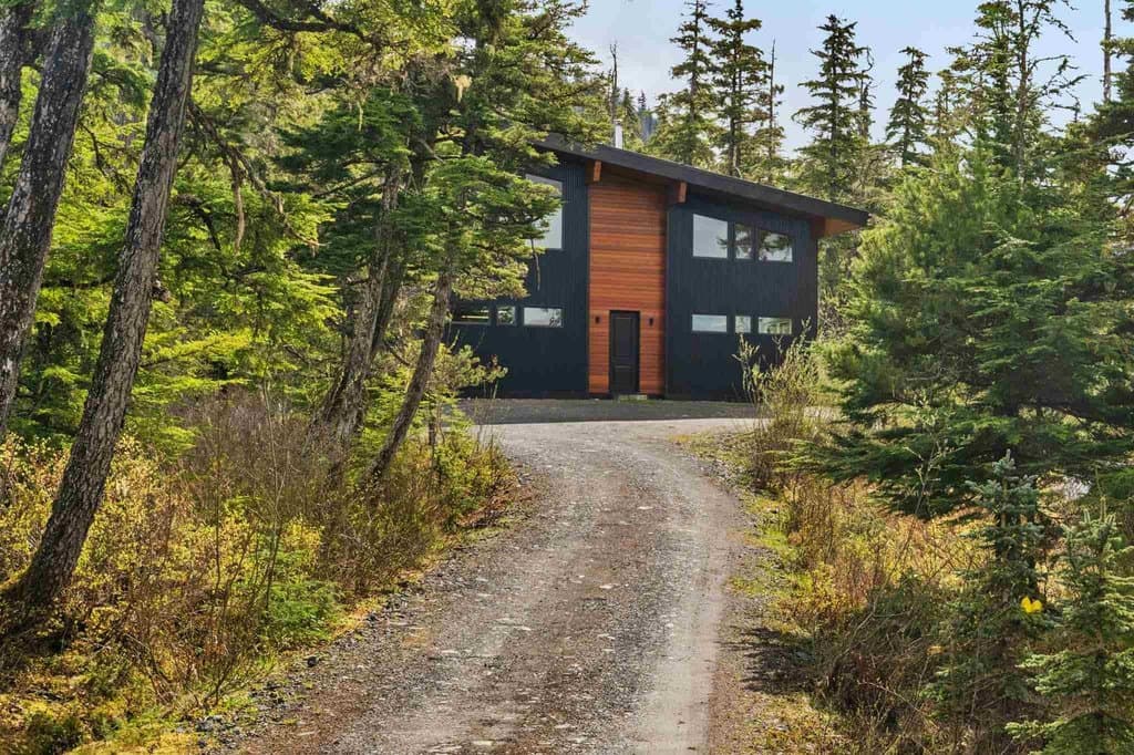 8833 N Douglas Hwy, Juneau
