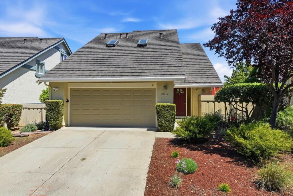 10112 Adelheid Ct, Cupertino