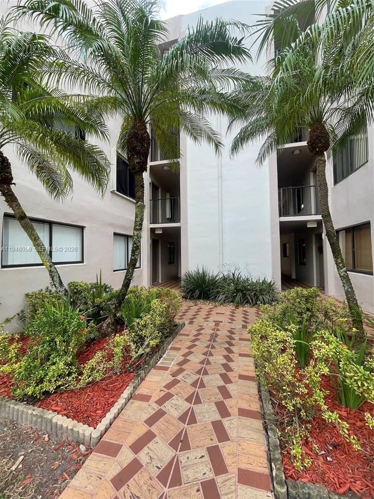 8400 SW 133rd Ave Rd Apt 107