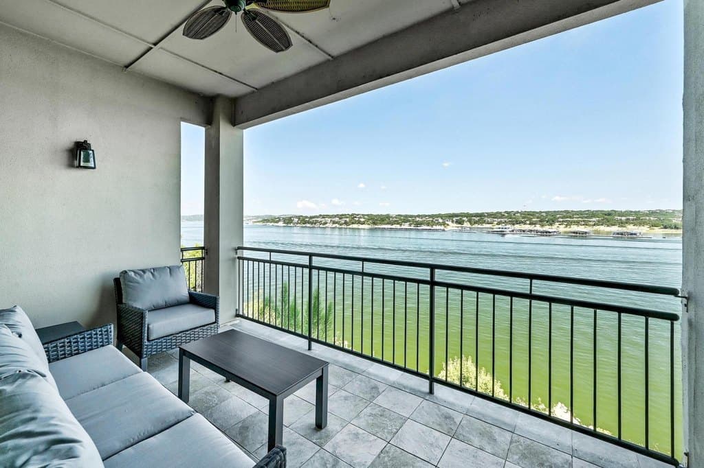 114 Marina Village Cv Unit 114, Austin