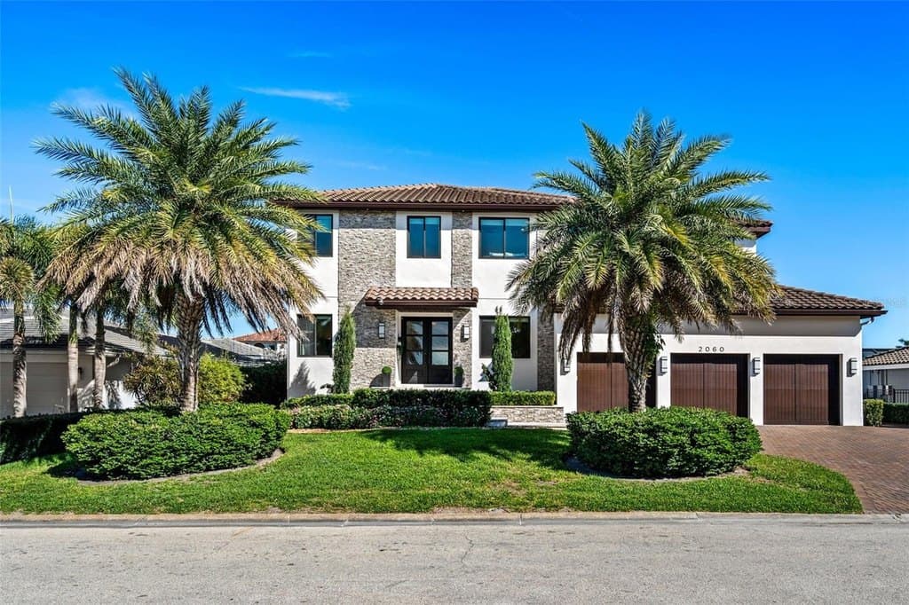 2060 Illinois Ave NE, Saint Petersburg