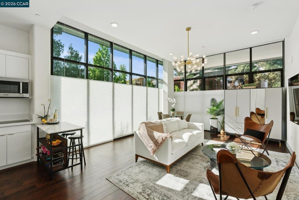 210 Lafayette Cir Unit 101, Lafayette