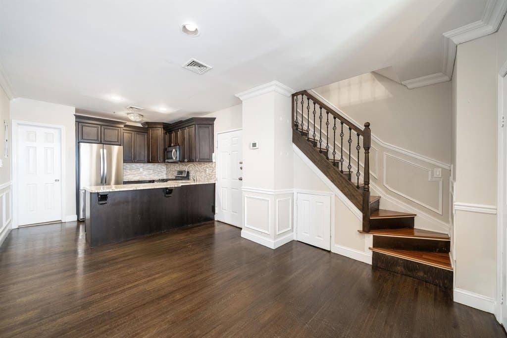 814 Willow Ave Apt 5RR, Hoboken