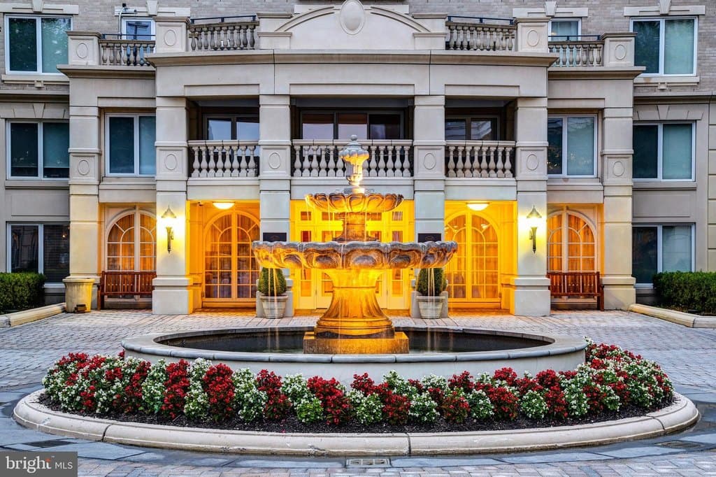 5 Park Pl Unit 626, Annapolis