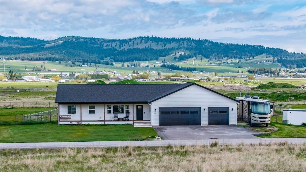 229 Swiss Dr, Kalispell