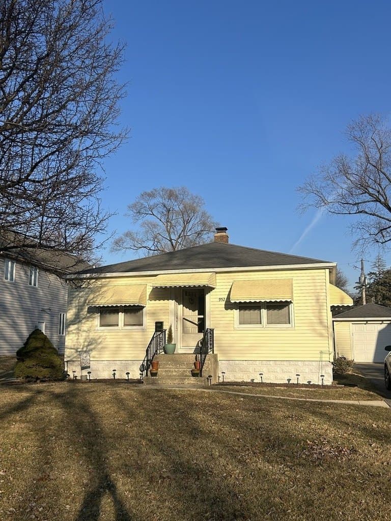 952 N Loomis St, Naperville