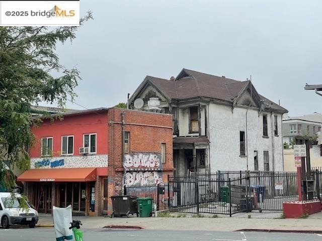 2509 Dwight Way, Berkeley