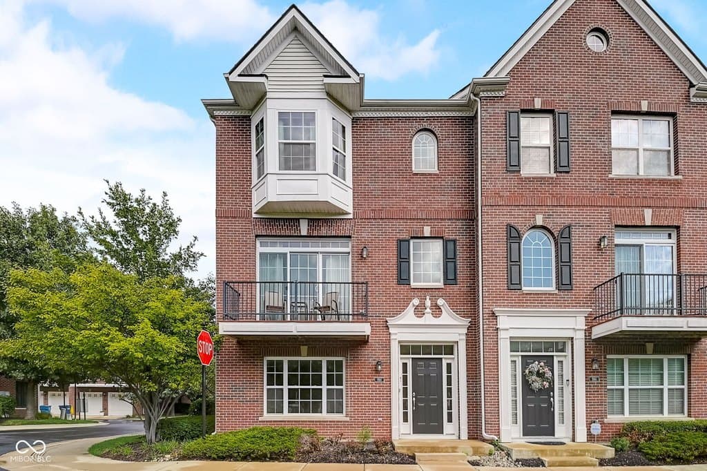 994 2nd Ave NW, Carmel