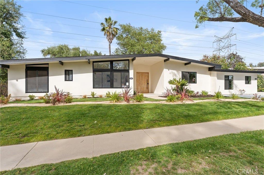 18653 Palomino Dr