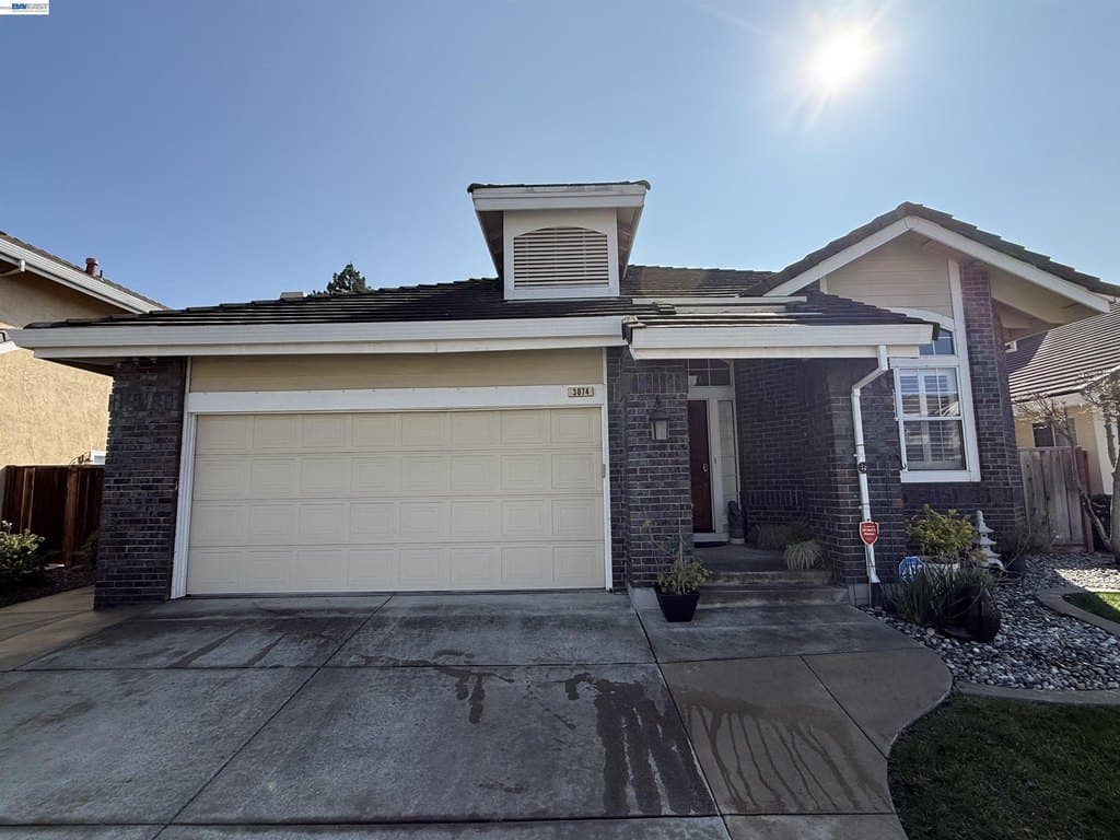 3074 Boardwalk St, Pleasanton